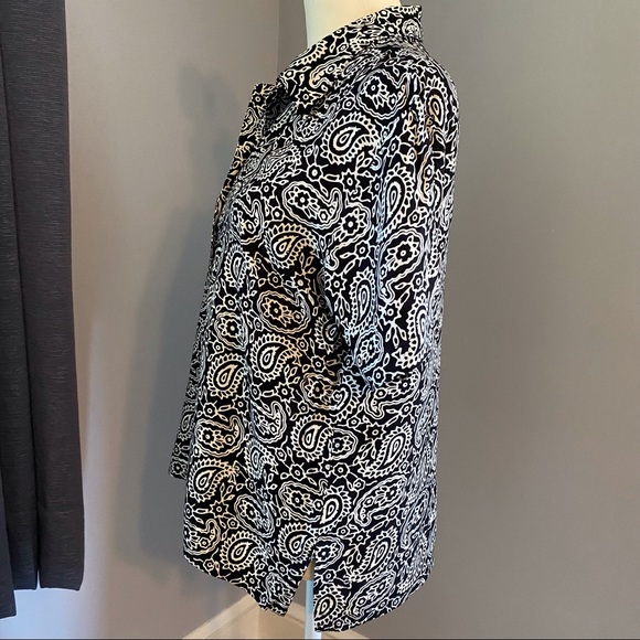 Casual Studio Button Down Top - Picture 2 of 5